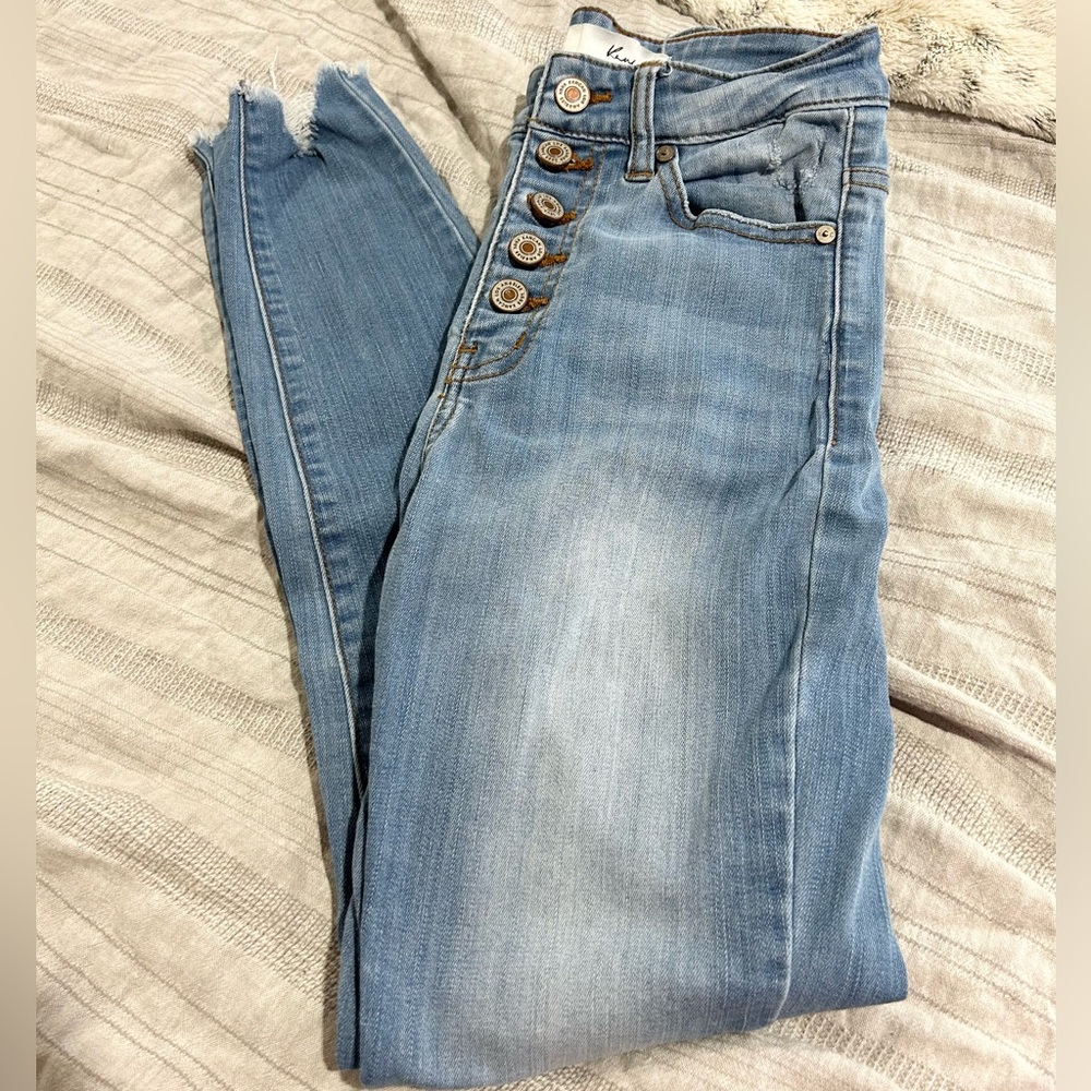Kancan button fly raw hem skinny jeans